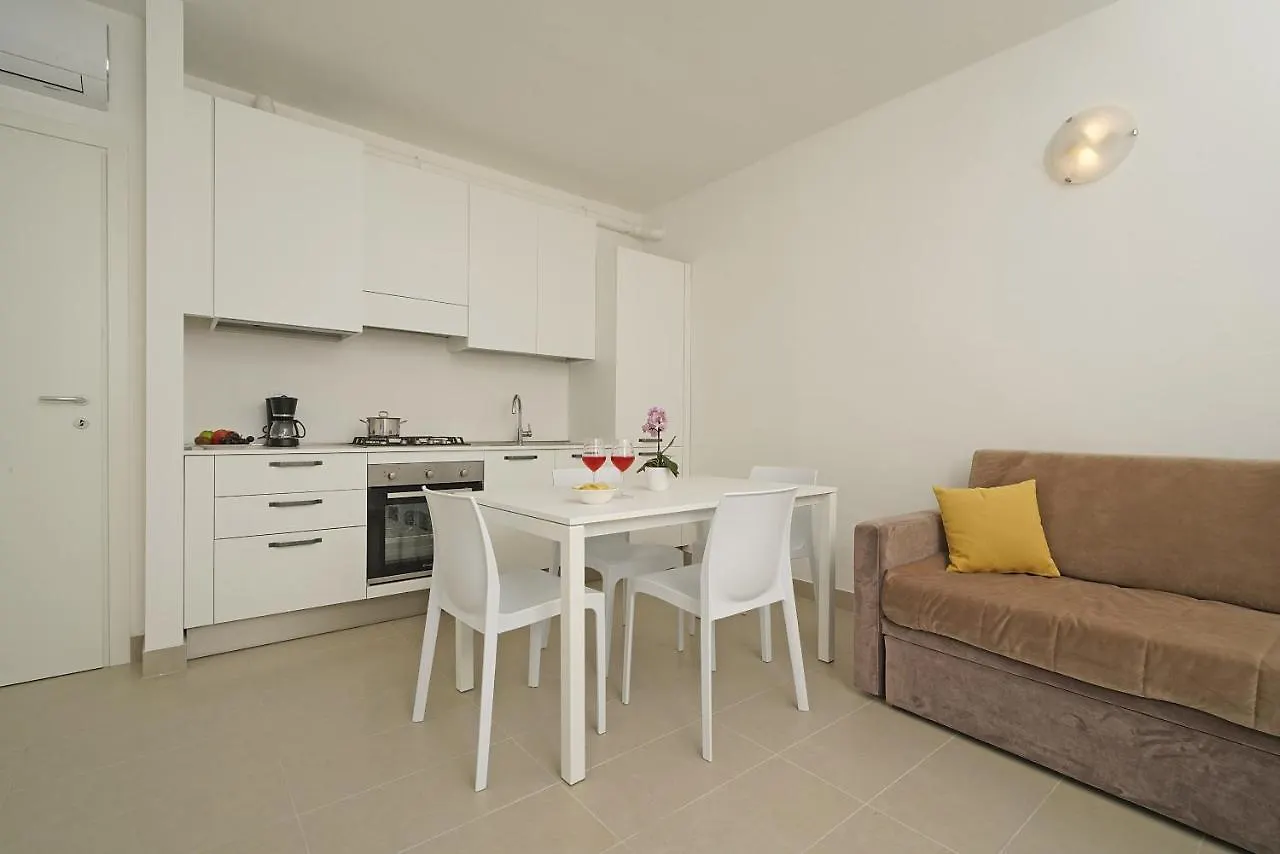 Appartamenti Alle Mura Lazise 0*,  Italia